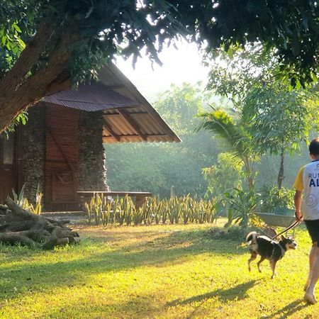 จำค่า ชาเลท์ บ้านพักสวนเกษตร Lampang Buitenkant foto
