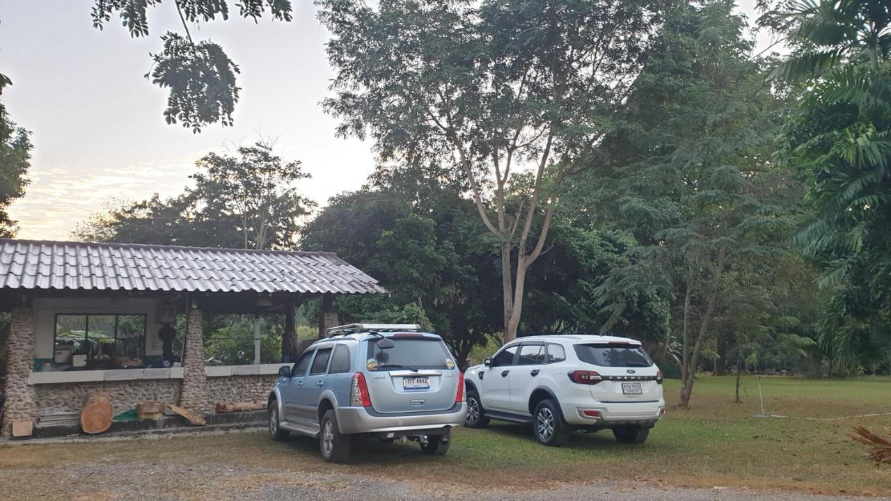 จำค่า ชาเลท์ บ้านพักสวนเกษตร Lampang Buitenkant foto